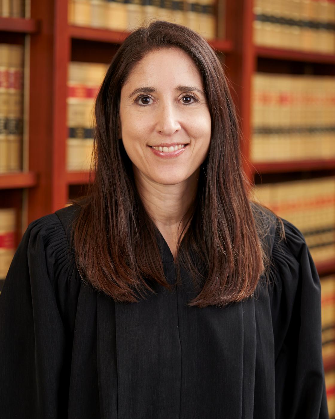 Chief Justice Patricia Guerrero bio photo