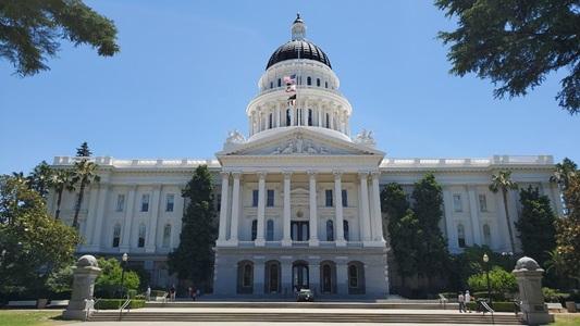 image of courthouse
